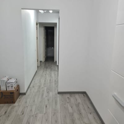 Vermietung einer komfortablen 3-Zimmer-Wohnung mit separater Küche, 70 m², Tomis 3, Constanța, Rumänien
